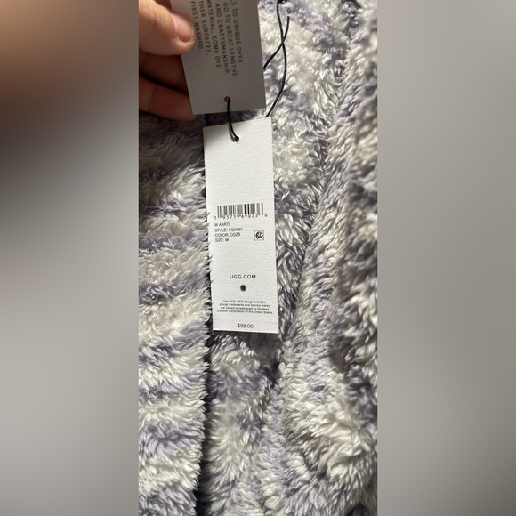 Ugg robe with tags - Picture 4 of 8